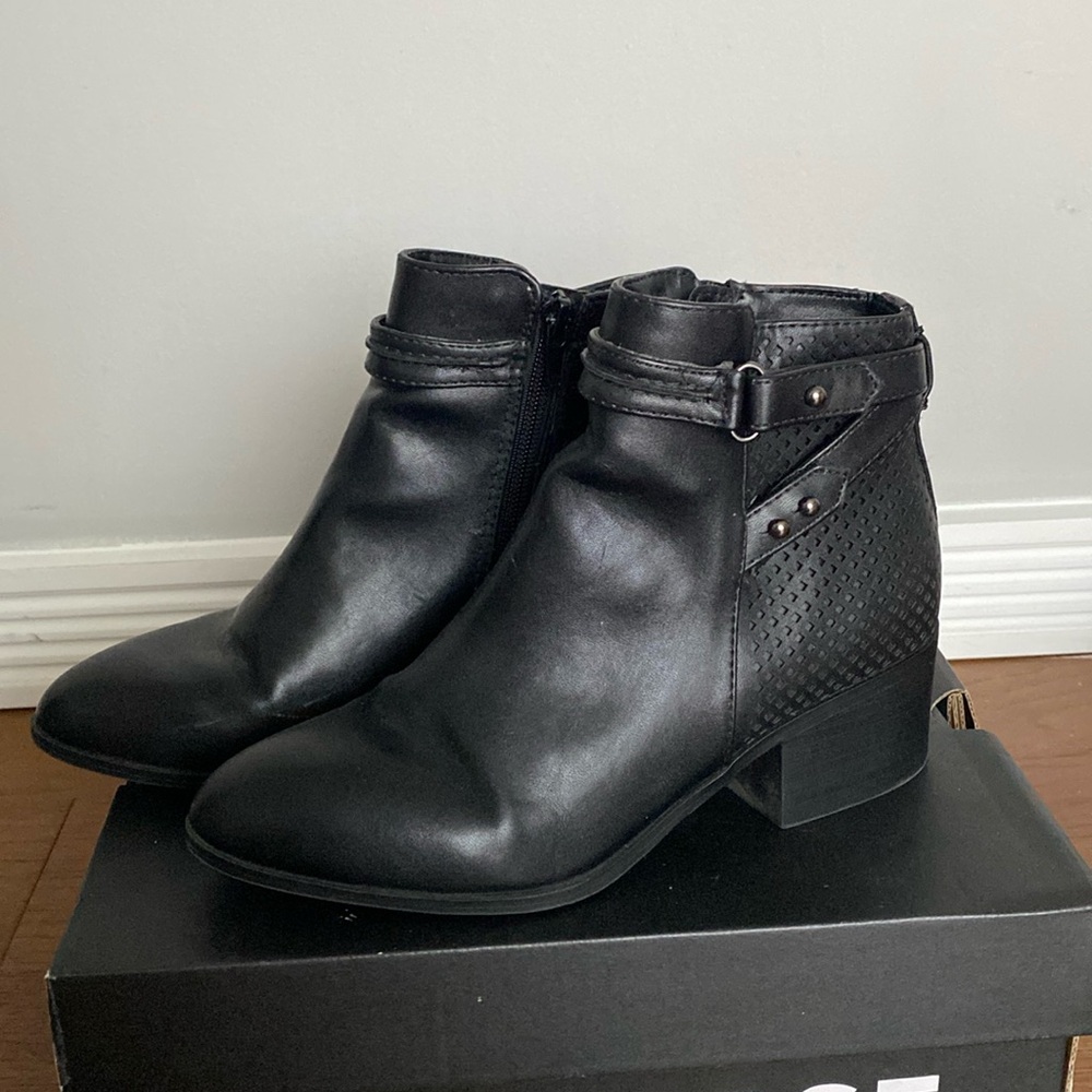 Kerri Ankle Boots